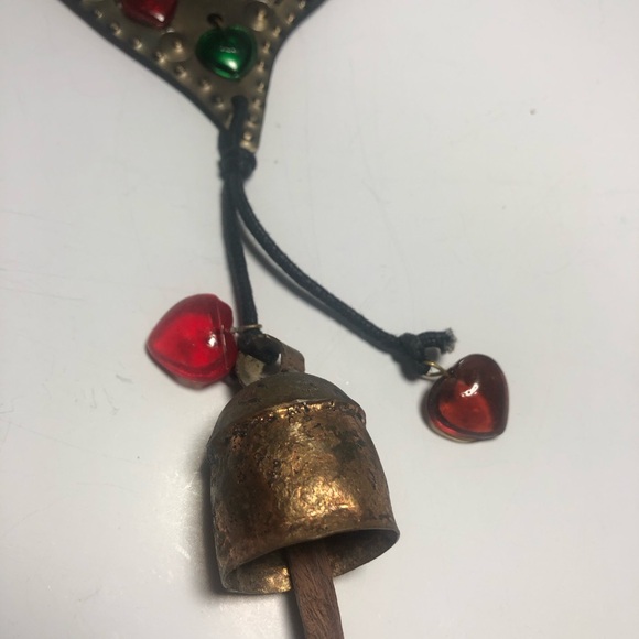Artisan hanging heart with bell - Picture 6 of 7